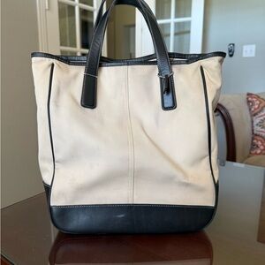 🌺Coach Black and Tan Women's Tote Bag🌺